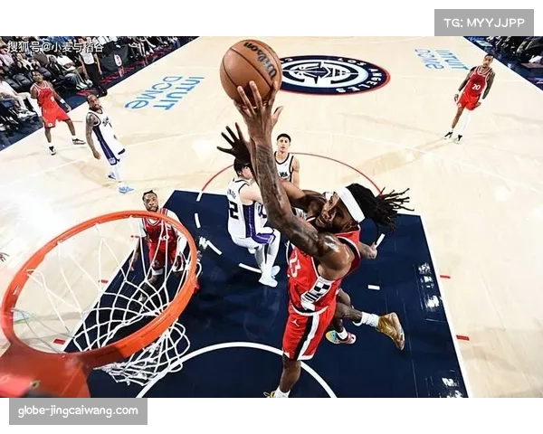 以赛亚杰克逊快船前场篮板拼抢 二次进攻得分贡献显著